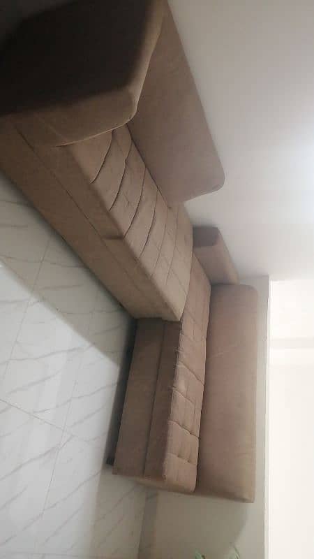 6 seater L shaped sofa 0