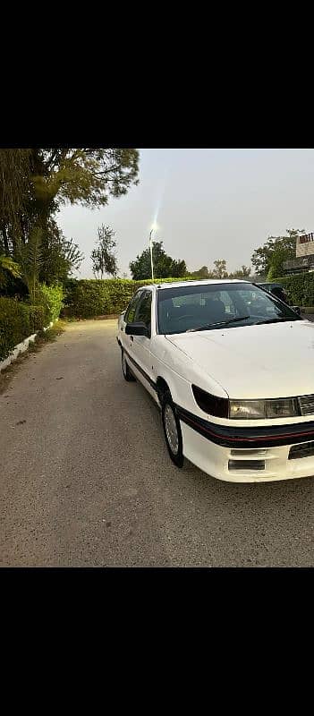 Mitsubishi Lancer 1989 1