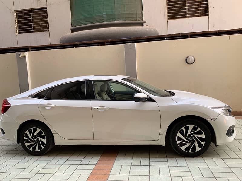 Honda Civic Oriel 2018 5