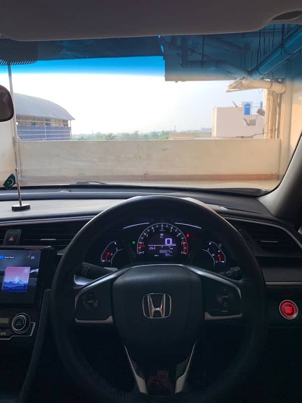 Honda Civic Oriel 2018 6