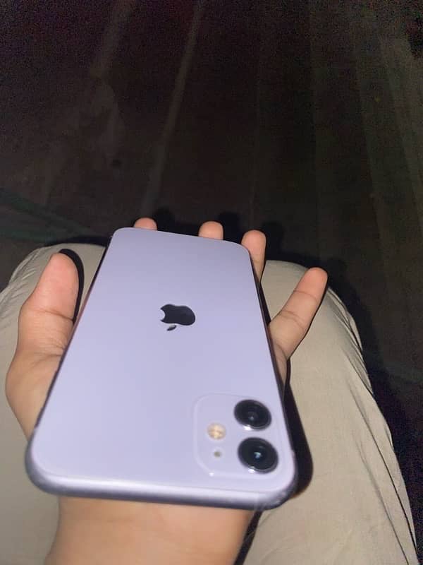 iPhone 11 5