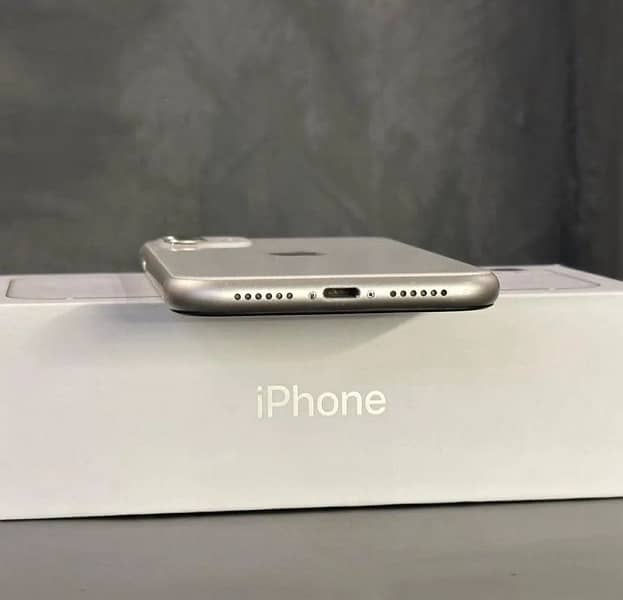 iphone 11 dual sim pta 100% health new phone 03164204910 4