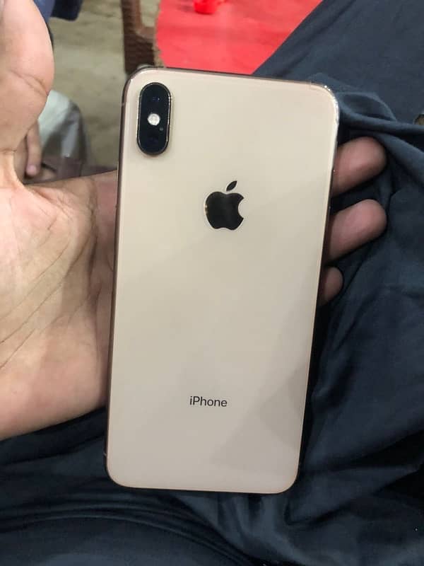 IPHONE XS MAX 4