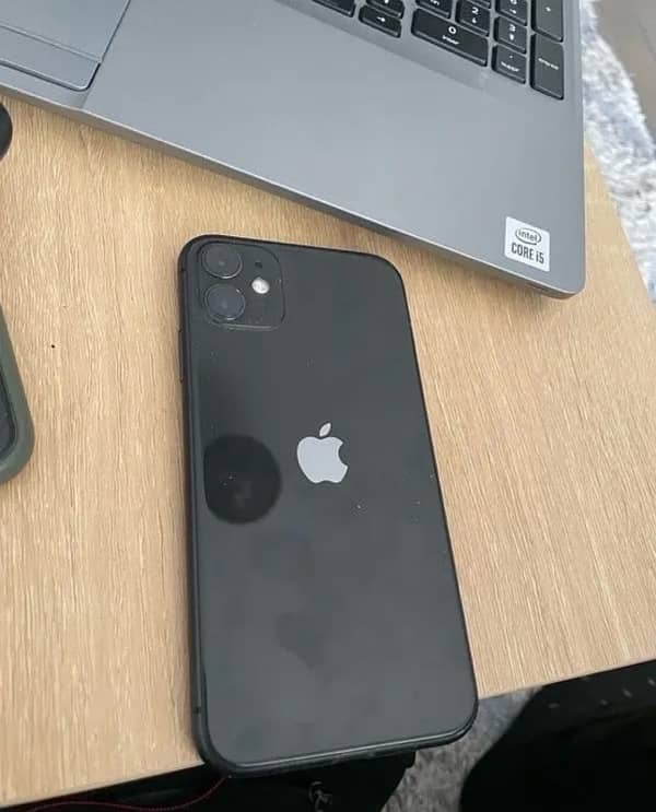 iPhone 11 FACTORY UNLOCKED 0