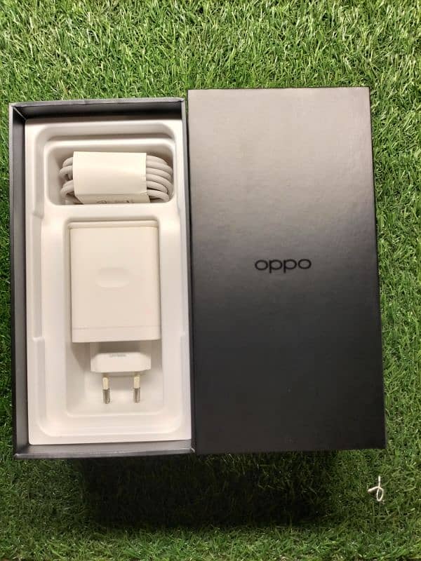 I am selling Oppo F21 pro ladies hand use New Condition 6