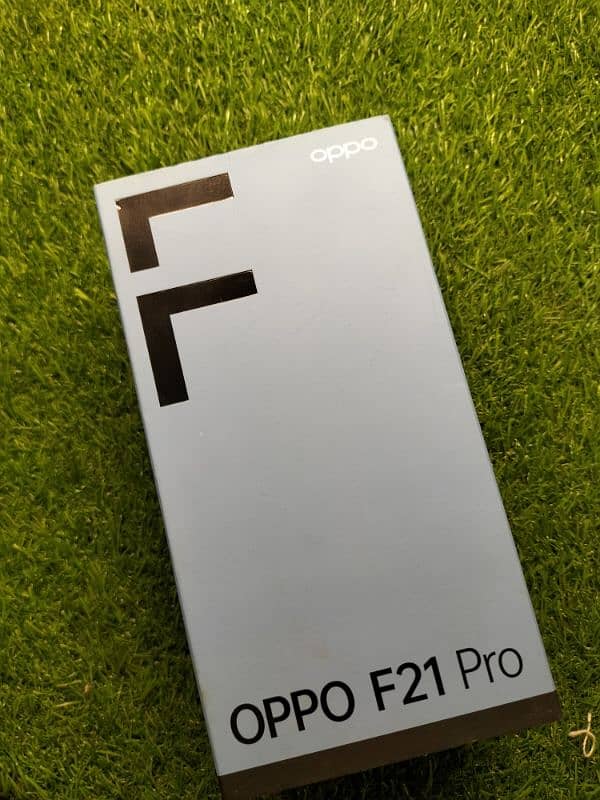 I am selling Oppo F21 pro ladies hand use New Condition 7