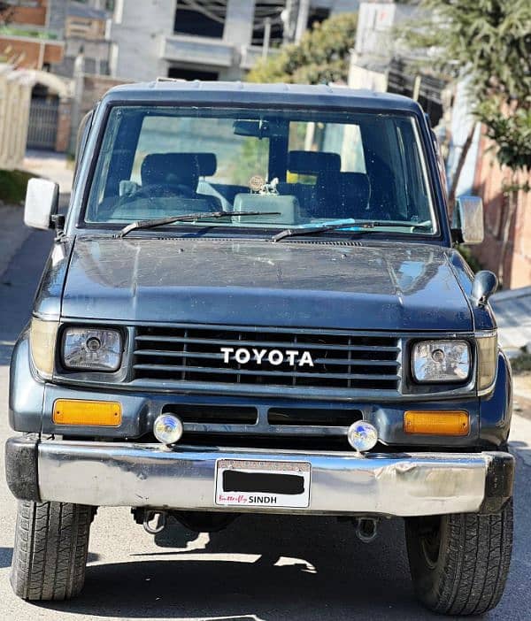 Toyota Land Cruiser 2  1990 0