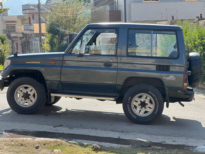 Toyota Land Cruiser 2  1990 3