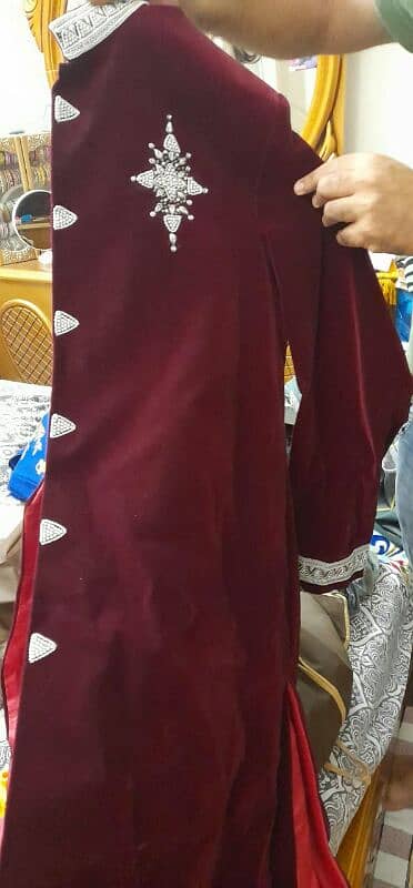 velvet sherwani with kulla & khussa all 10/10 condition 1