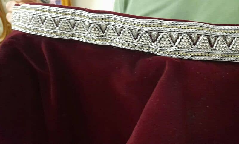 velvet sherwani with kulla & khussa all 10/10 condition 5