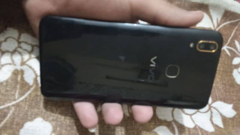 Vivo y85a 4/64 in mint condition 5