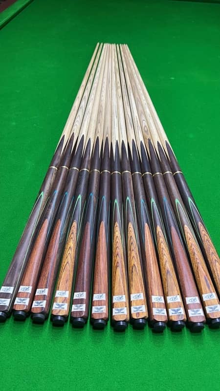 Branded Snooker cue 0