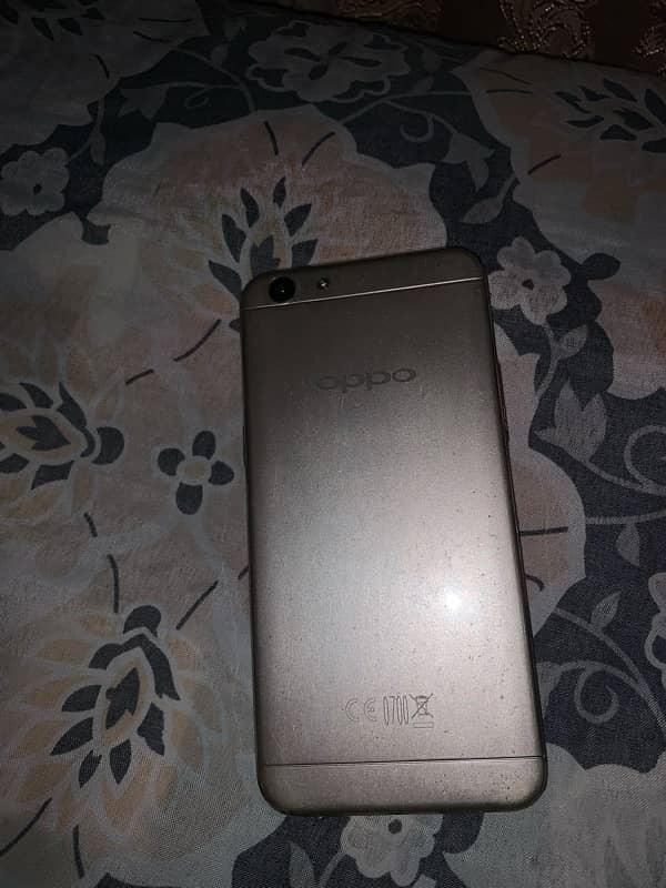 Oppo A57 1