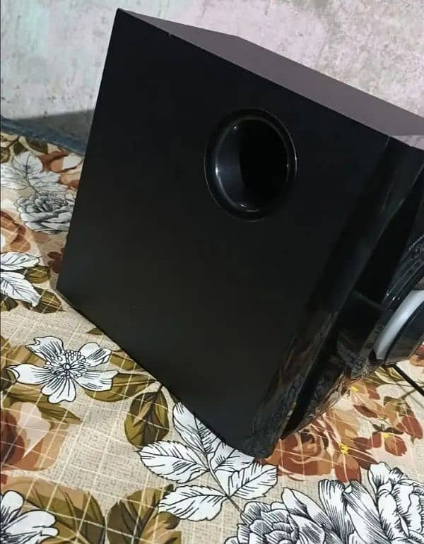 Audionic MEGA 40 1