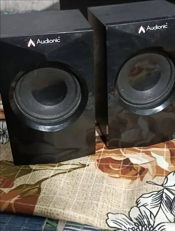 Audionic MEGA 40 4