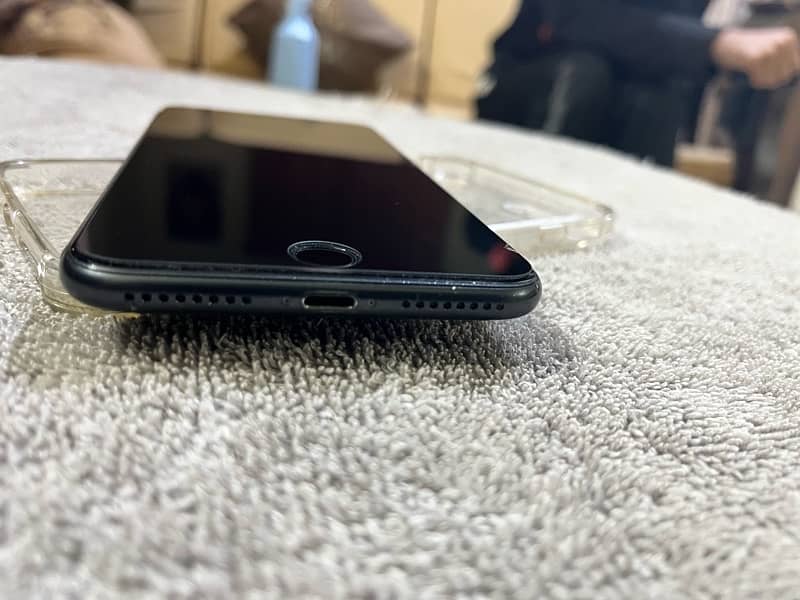 IPHONE 7 PLUS (256GB) 2