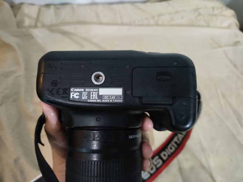 Canon 1200D with 18-55 and 75-300 lens 10/9 Condition 5