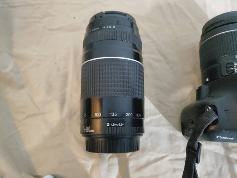 Canon 1200D with 18-55 and 75-300 lens 10/9 Condition 7