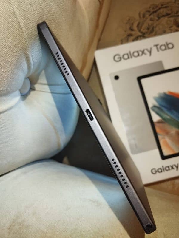 Samsung galaxy A8 tablet 1