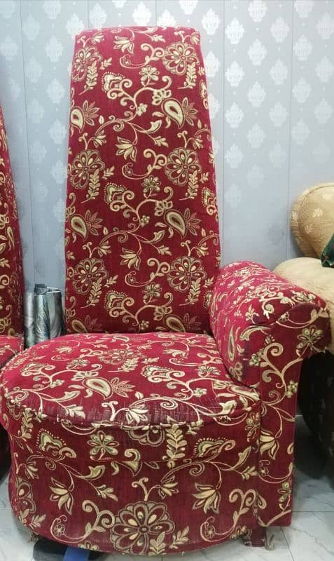 3 SEATER SOFA AND KING SIZE CHAIRS 6