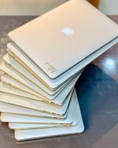 MACBOOK AIR (2017) CORE I5 (8/512gb SSD) (BOX PACK CONDITION)