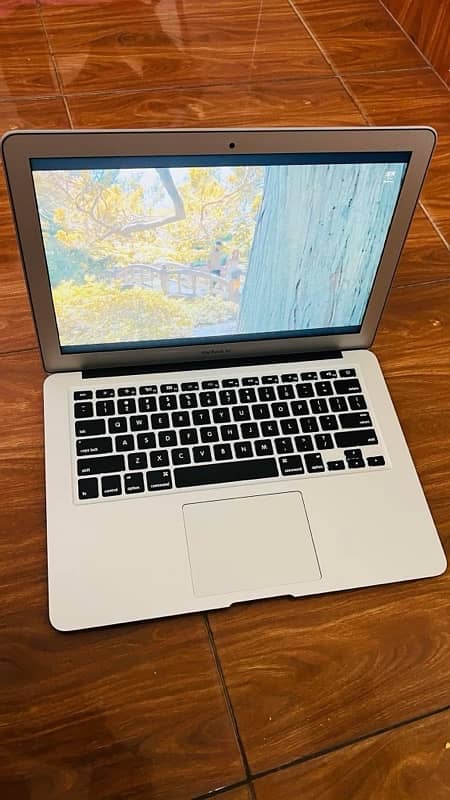 MACBOOK AIR (2017) CORE I5 (8/512gb SSD) (BOX PACK CONDITION) 8