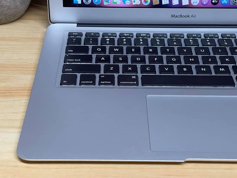 MACBOOK AIR (2017) CORE I5 (8/512gb SSD) (BOX PACK CONDITION) 10