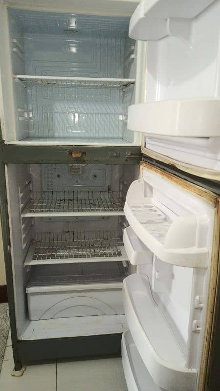 refrigerator 5