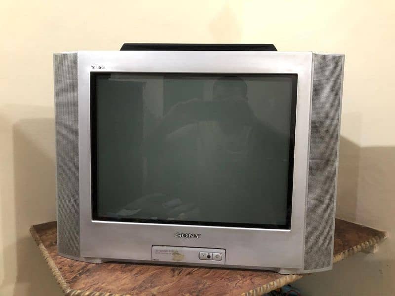 ORIGNAL Sony tv 24 inch with woofer system 6