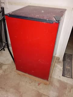 single door refrigerator