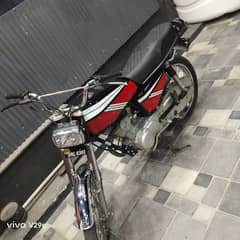 Honda 125 22 model lush condition with double Saman low mileage