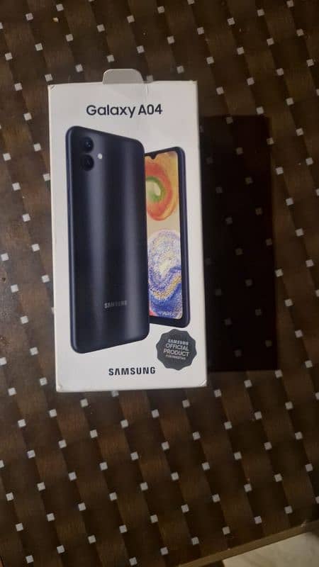 Samsung A04 0