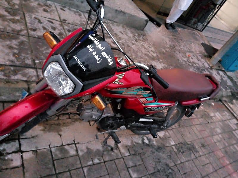 Honda cd70 Dream 2022 model Islamabad number lush condition 3