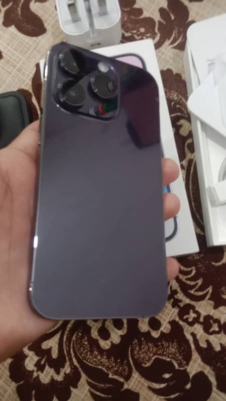 I phone 14 pro with box very good condition first hand use 5