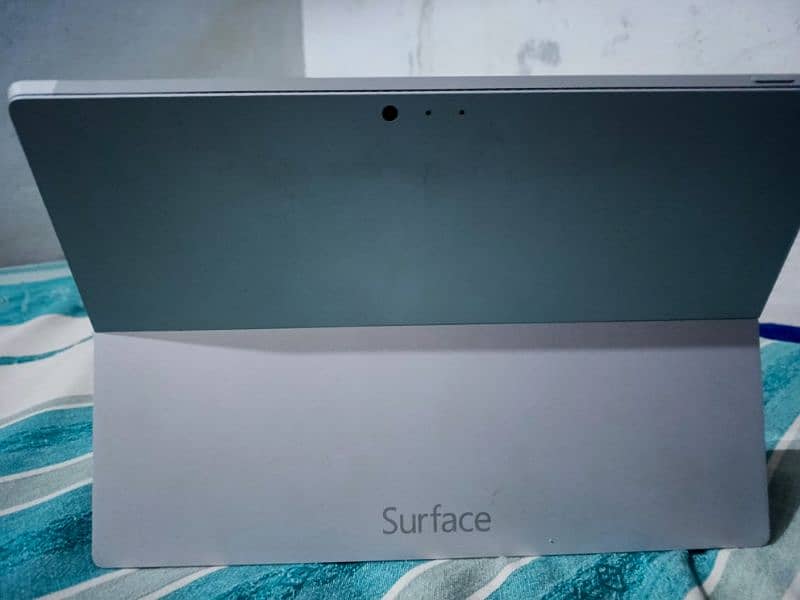 surface Pro 3 good condition 0