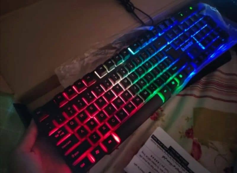 HS GAMING KEYBOARD 1