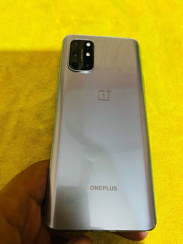 One Plus 8T 12/256gb. 9