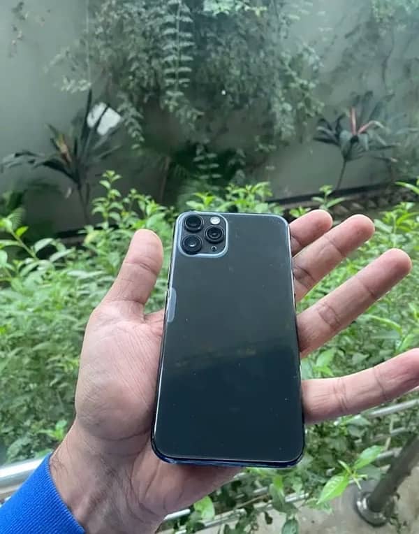 iPhone  11 pro 256 gb Pta approved 2