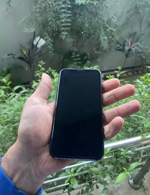 iPhone  11 pro 256 gb Pta approved 4