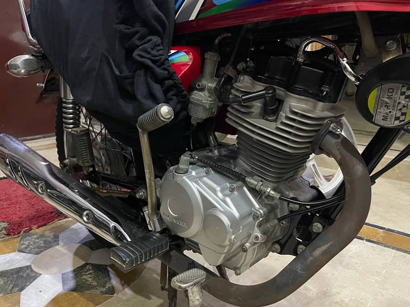 honda 125 2023 karachi num 6