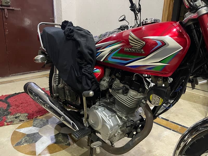 honda 125 2023 karachi num 7