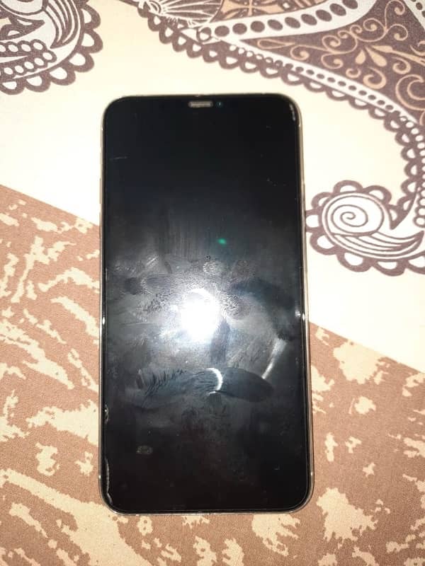 Iphone 11 pro max 64gb (PTA Approved) 0