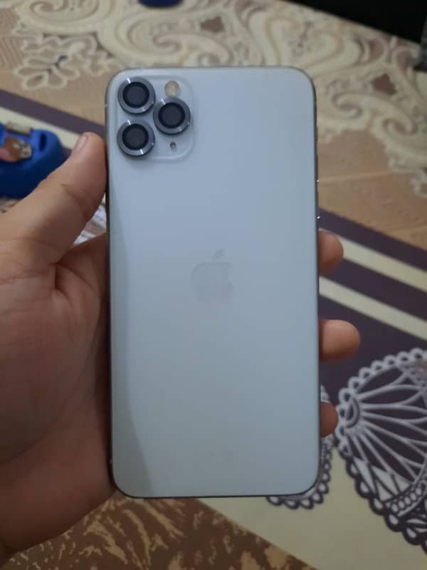 Iphone 11 pro max 64gb (PTA Approved) 1