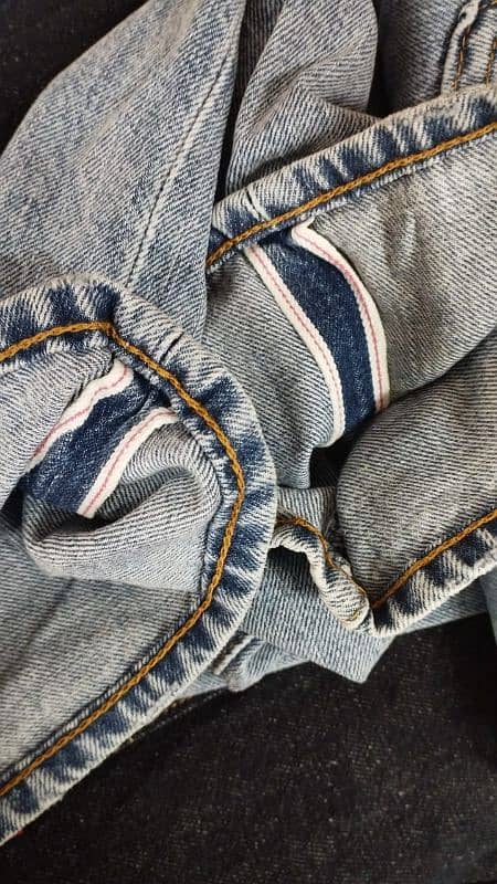 Original Premium Global Levi's Jeans 16