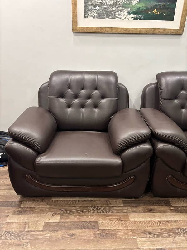 5 seater sofa set for sale brown. 0