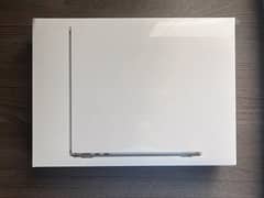 Apple MacBook Air 13.6"-inch/M2 Chip - 8/256 GB (Non-active/New) @TSN