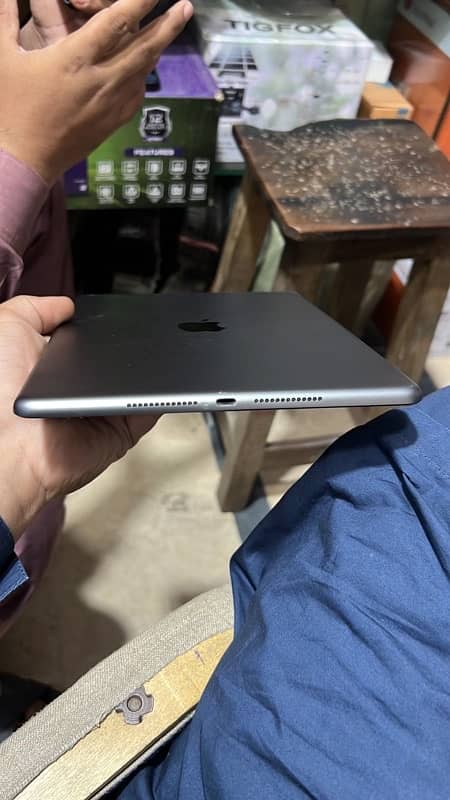 iPad 9th generation 4