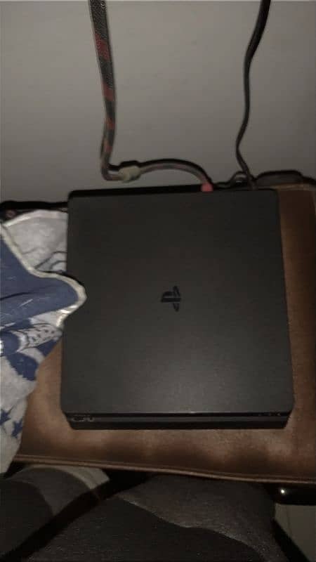 PS4 SLIM 3