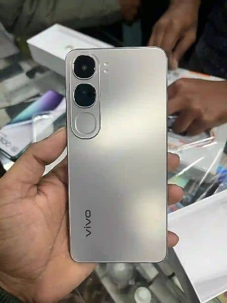 vivo y300 ram8 rom128 official PTA approve 0