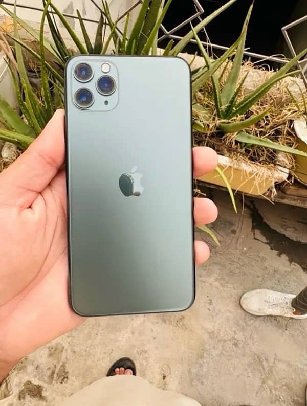 iPhone 11 Pro max 64gb factory unlock 1